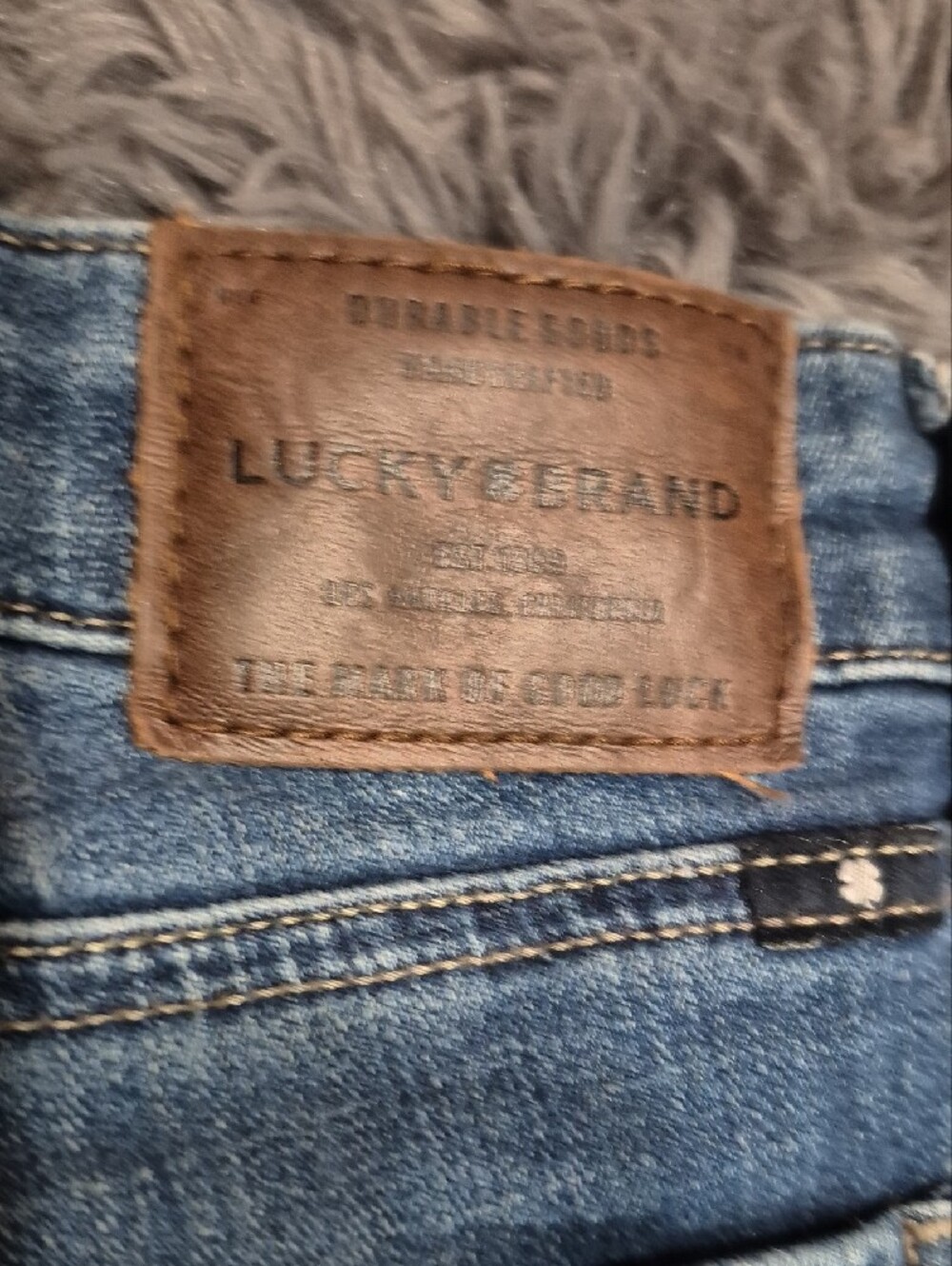 🍀Lucky Brand Women's Light-Mid Blue Skinny Jeans🍀 - Picture 6 of 6